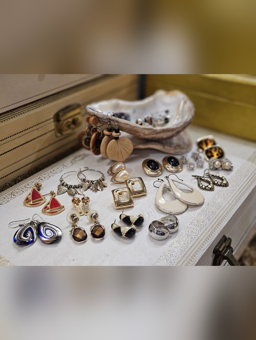 Assorted Women's Earrings Set - Neutral & Gold Tones